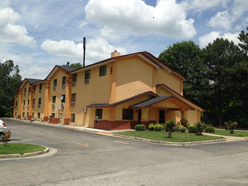 Super Inn Lodge West Luaran gambar