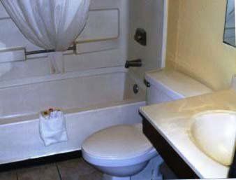 Super Inn Lodge West Bilik gambar