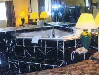 Super Inn Lodge West Bilik gambar